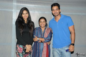 Maaya Movie Preview Show Press Meet